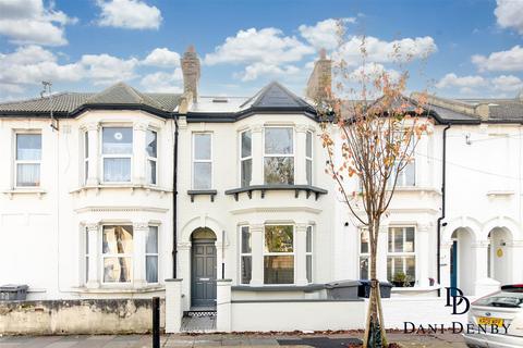 4 bedroom terraced house for sale, Chaplin Road, London NW2