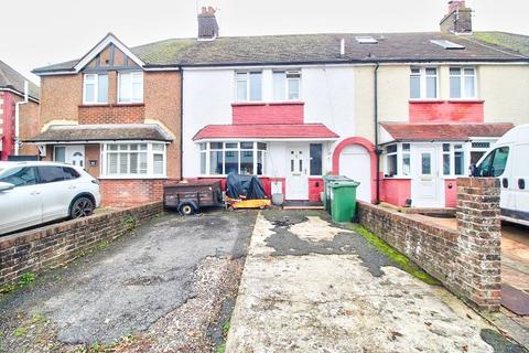 3 bedroom terraced house for sale, Queens Crescent, Eastbourne BN23