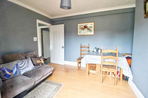 3 bedroom terraced house for sale, Queens Crescent, Eastbourne BN23