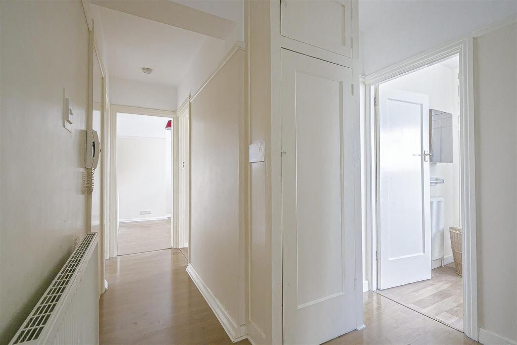 Flat-high-street-banstead-108.jpg