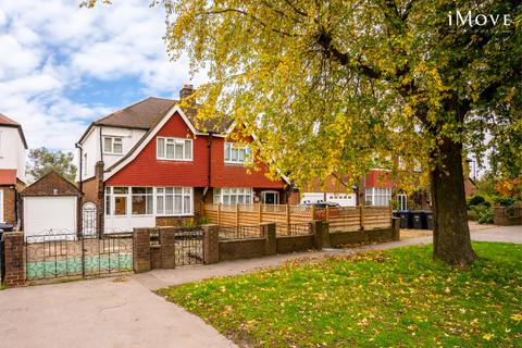 3 bedroom semi-detached house for sale, Beulah Hill, London SE19