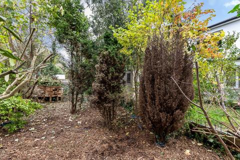 110h Clyde Road, Croydon, CR0 6SW