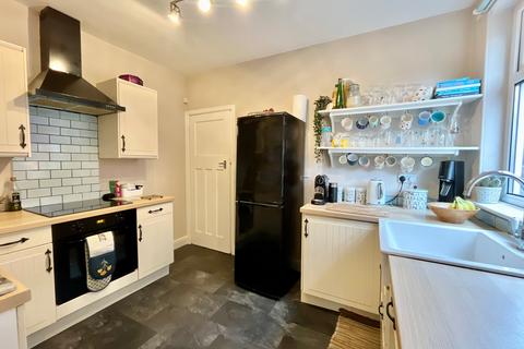 2 bedroom apartment for sale, Birchwood Avenue, High Heaton, Newcastle Upon Tyne, NE7