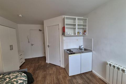 Studio to rent, BOURNEMOUTH STUDIO, SHORT TERM/LONG TERM