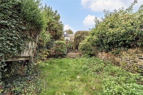 71 Swallowfield Road, London, SE7 7NT