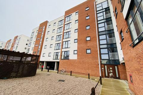 1 bedroom flat to rent, Pilgrims Way, Salford M50