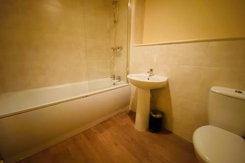 1 bedroom flat to rent, Pilgrims Way, Salford M50