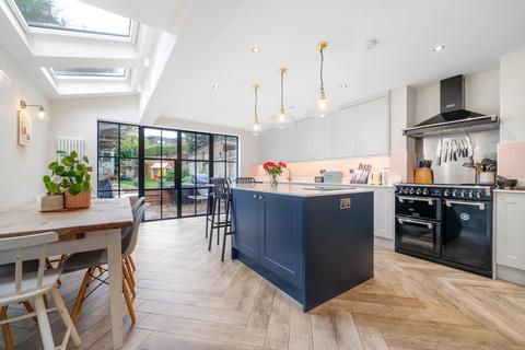104 Goodrich Road, London, SE22 0ER