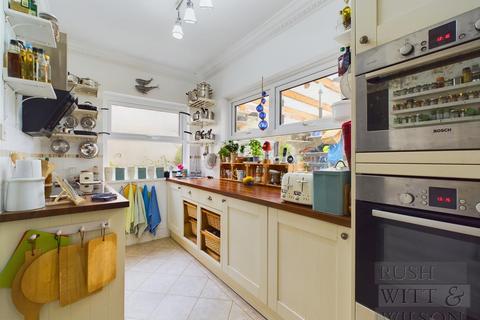 2 bedroom flat for sale, White Rock Gardens, Hastings