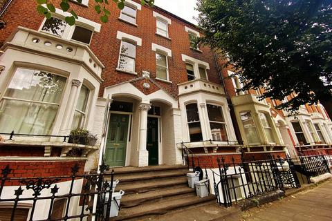 3 bedroom duplex to rent, Aynhoe Road, Brook Green, Hammersmith, W14