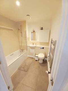 2 bedroom apartment to rent, St. Michaels Road, London, NW2