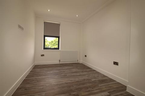 2 bedroom apartment to rent, Forest Road, London E17