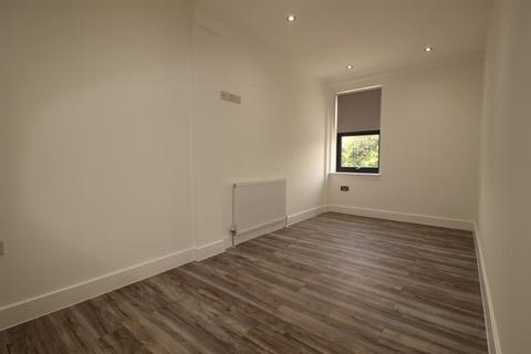 2 bedroom apartment to rent, Forest Road, London E17