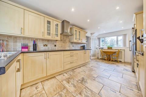 3 bedroom semi-detached house for sale, Banbury,  Oxfordshire,  OX16