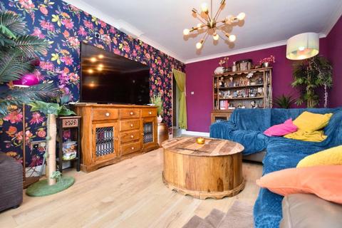 2 bedroom bungalow for sale, Lake Lock Drive, Stanley, Wakefield, West Yorkshire