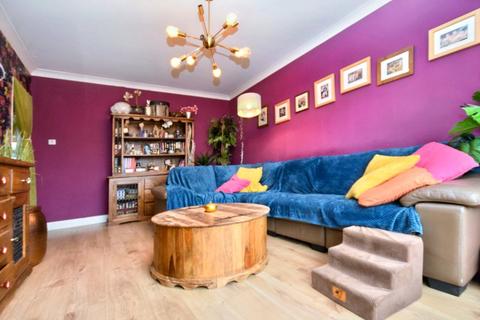 67 Lake Lock Drive, Stanley, Wakefield, WF3 4HL