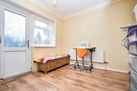 67 Lake Lock Drive, Stanley, Wakefield, WF3 4HL