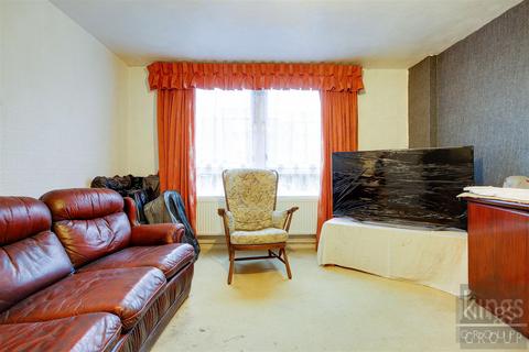 3 bedroom house for sale, Yarmouth Crescent, London