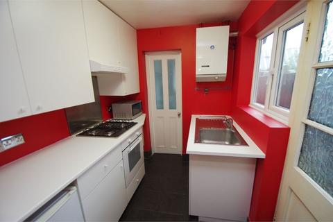 2 bedroom terraced house to rent, Acme Road, Watford, WD24