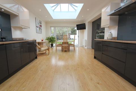 138 Fontygary Road, Rhoose, Barry, CF62 3DU