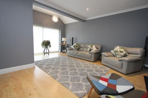 138 Fontygary Road, Rhoose, Barry, CF62 3DU