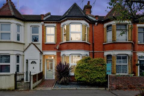 3 bedroom terraced house for sale, Beaufort Street, Southchurch Village, Southend-On-Sea, Essex, SS2