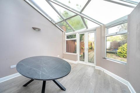 undefined, Farnborough, Rushmoor GU14
