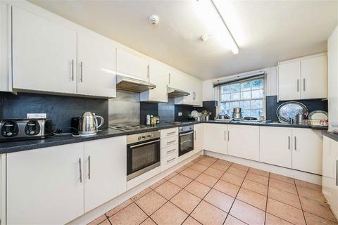 4 bedroom semi-detached house for sale, Queens Road, London SE14