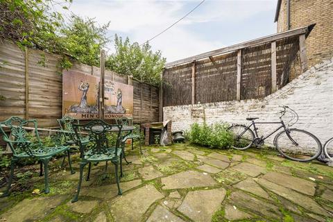 4 bedroom semi-detached house for sale, Queens Road, London SE14