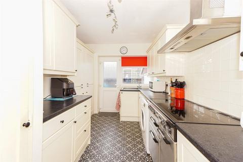 3 bedroom detached bungalow for sale, Grange Avenue, Hastings