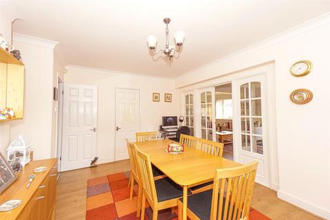 3 bedroom detached bungalow for sale, Grange Avenue, Hastings