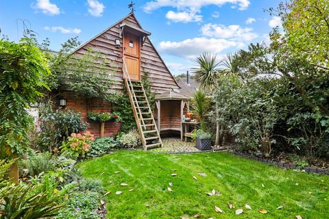 4 bedroom cottage for sale, The Green, Hardingstone, Northampton