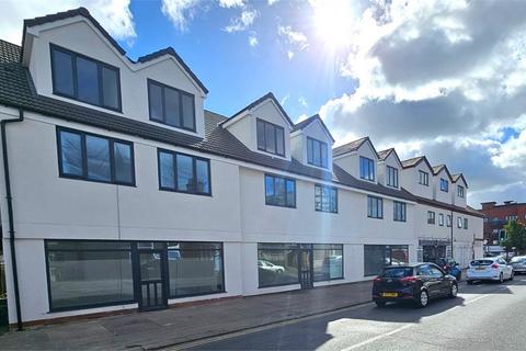 2 bedroom apartment to rent, Elmsleigh Drive, Leigh on sea, Leigh on sea,