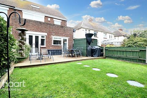 4 bedroom semi-detached house for sale, Seager Road, Sheerness