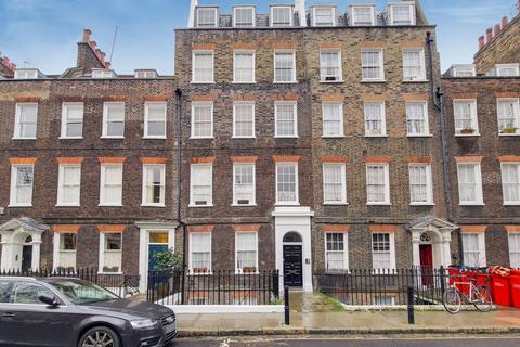 Studio to rent, Colebrooke Row, Islington, London, N1