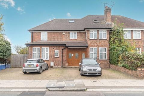 2 bedroom flat to rent, Edgwarebury Lane, Edgware, HA8