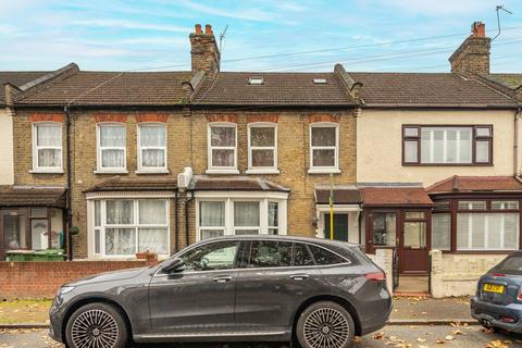 2 bedroom flat for sale, Wolsey Avenue, East Ham, London, E6