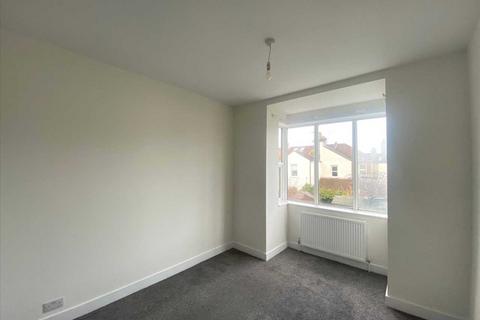 2 bedroom apartment to rent, Leigh on Sea SS9