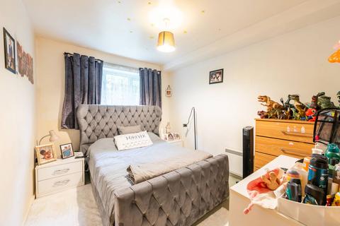 2 bedroom flat for sale, Leopold Road, N18, Tottenham, London, N18