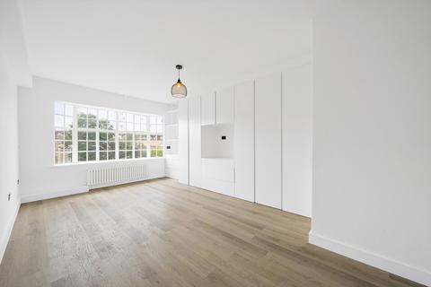 3 bedroom flat to rent, Porchester Gardens, Bayswater, London, W2