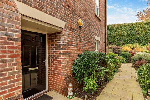 2 bedroom flat for sale, Breedons Hill, Pangbourne, Berkshire