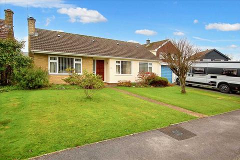 3 bedroom detached bungalow for sale, 19 Westhill