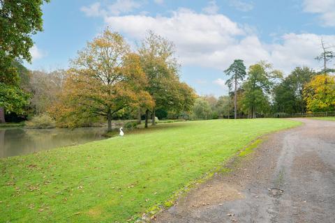 3 bedroom duplex for sale, Byfleets Lane, Warnham, RH12