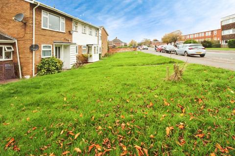 77 Lakin Road, Warwick, CV34 5BL