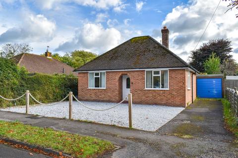 2 bedroom detached bungalow for sale, Park Road, Lymington, SO41