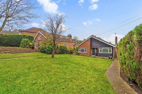 3 bedroom detached bungalow for sale, Rose Bushes, Epsom