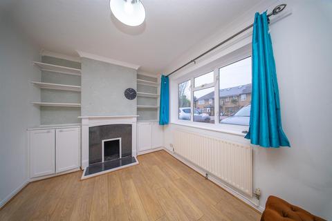 4 bedroom end of terrace house to rent, Eighth Avenue, Hayes UB3