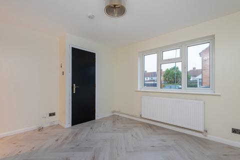 3 bedroom end of terrace house to rent, Clayworth Close, Sidcup, DA15