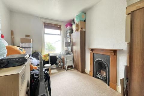 73 Alphington Road, Exeter, EX2 8JE