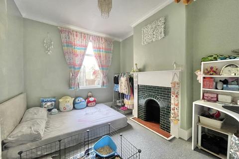 73 Alphington Road, Exeter, EX2 8JE